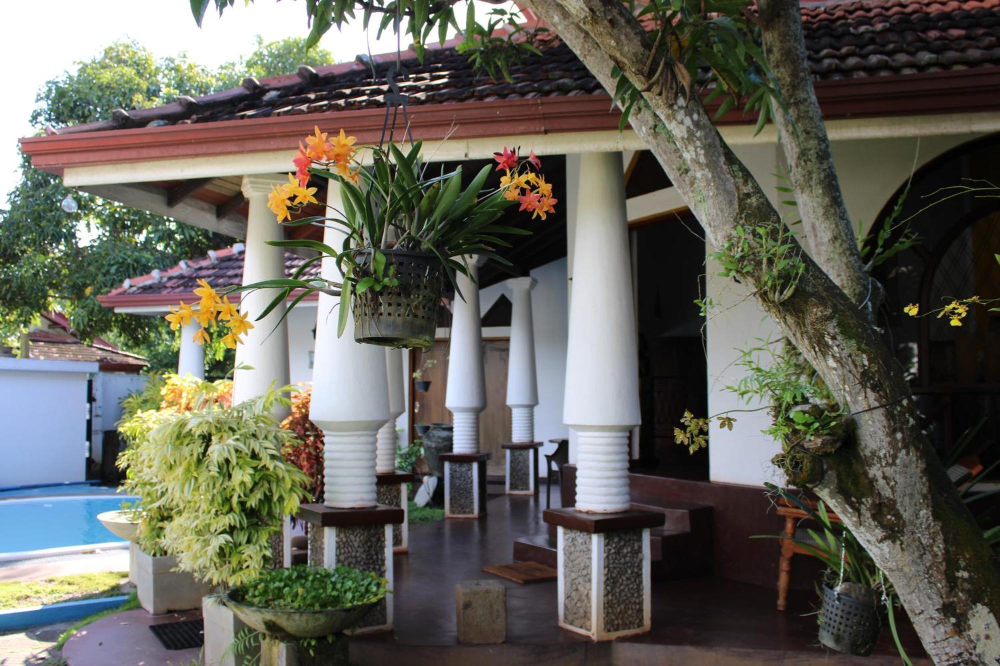 Olideb Gedara Hotel เนกอมโบ ภายนอก รูปภาพ